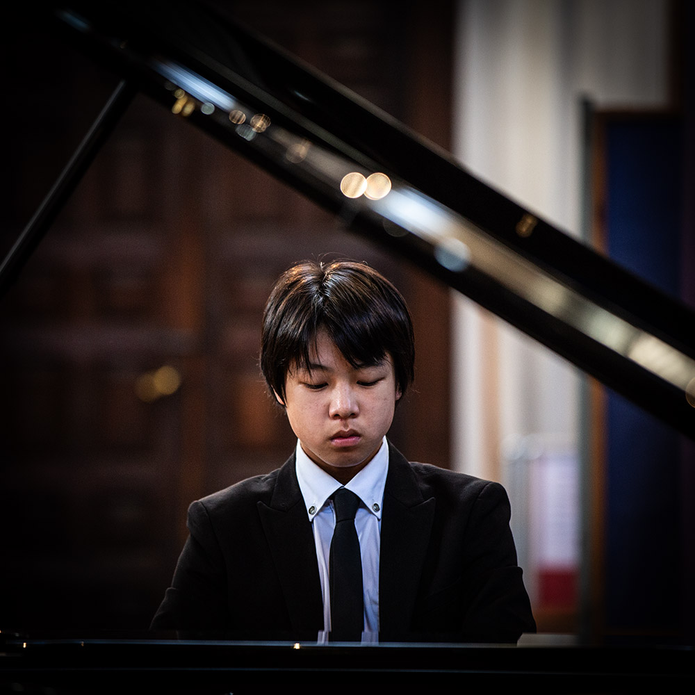 ziwei wang piano ziwei-wang-pianist-piano2